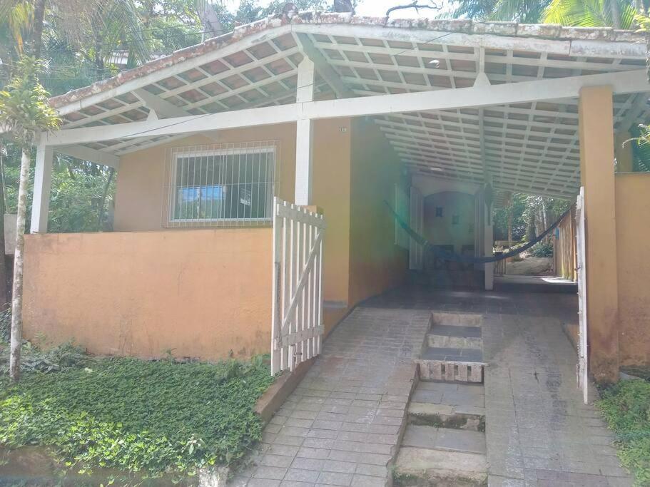 Casa Caiçara a beira da cachoeira