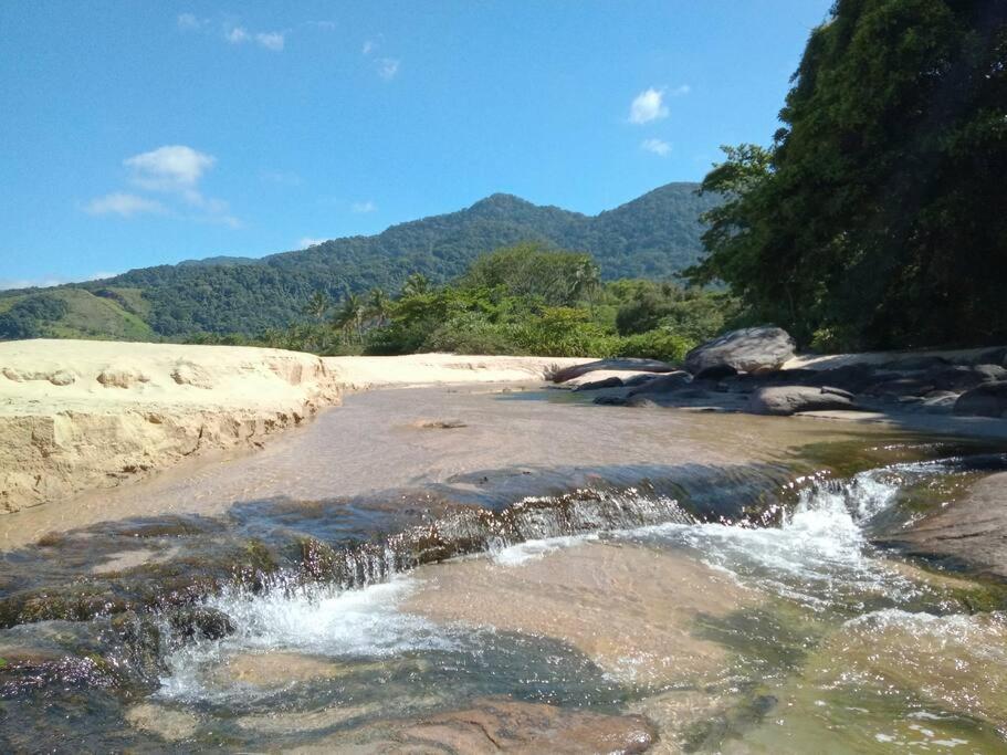 Casa Caiçara a beira da cachoeira