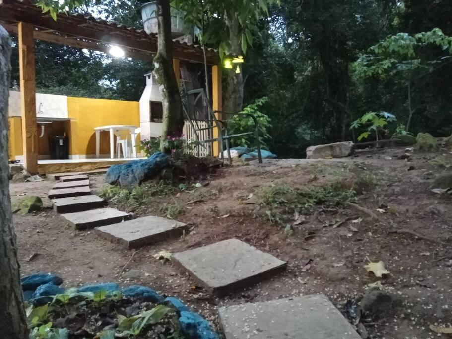Casa Caiçara a beira da cachoeira