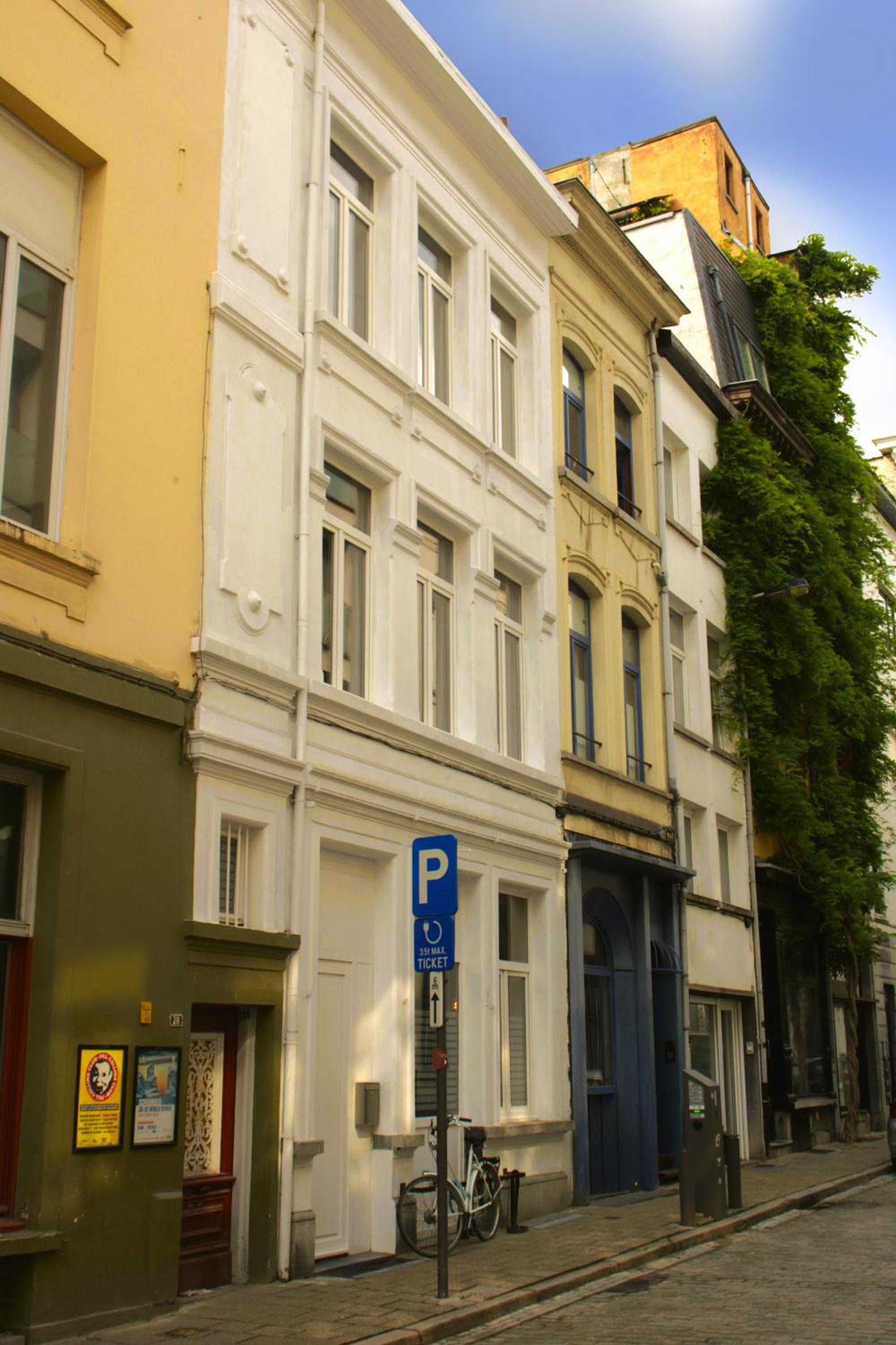 Antwerp White House