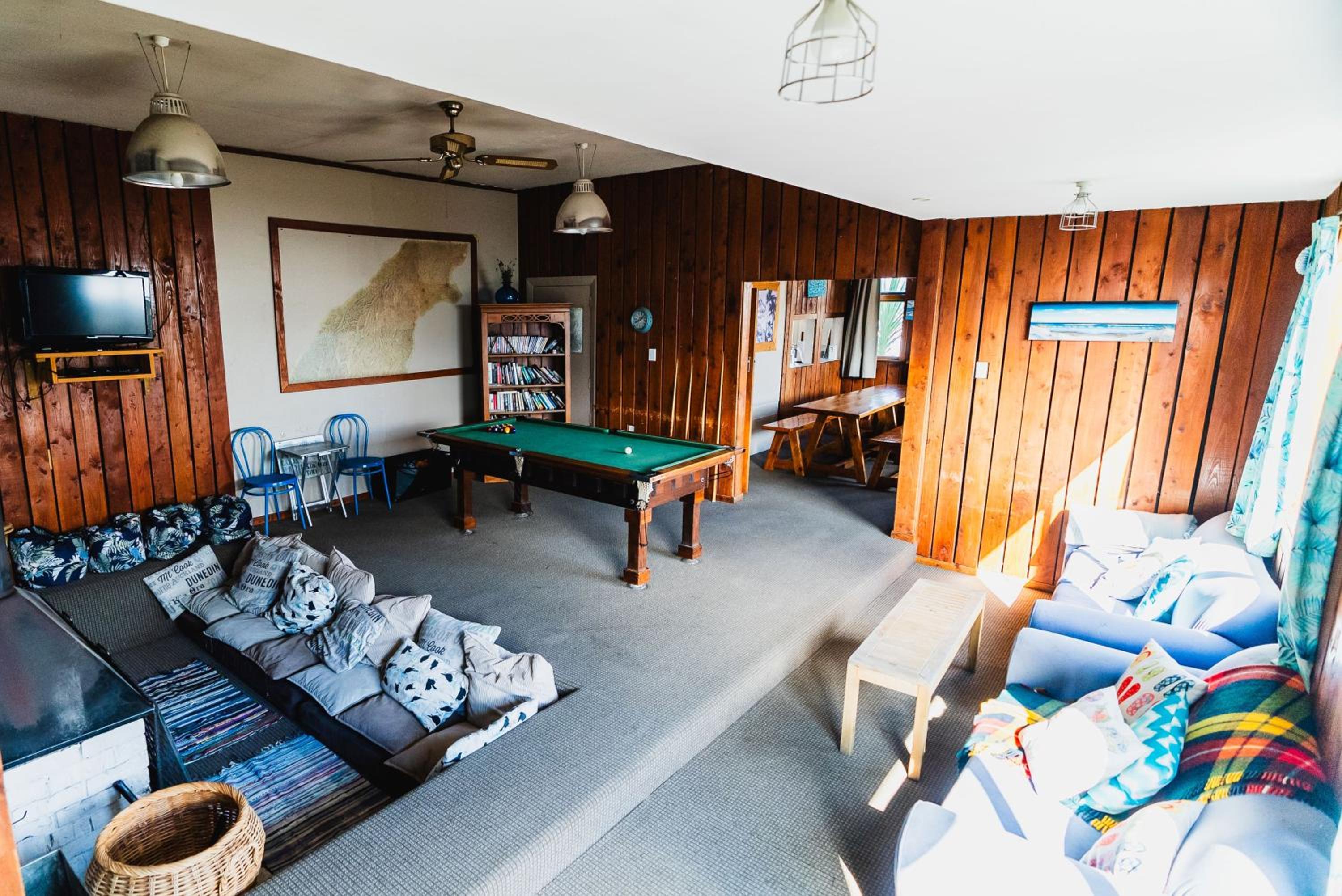 Pinedale Lodge & Apartment