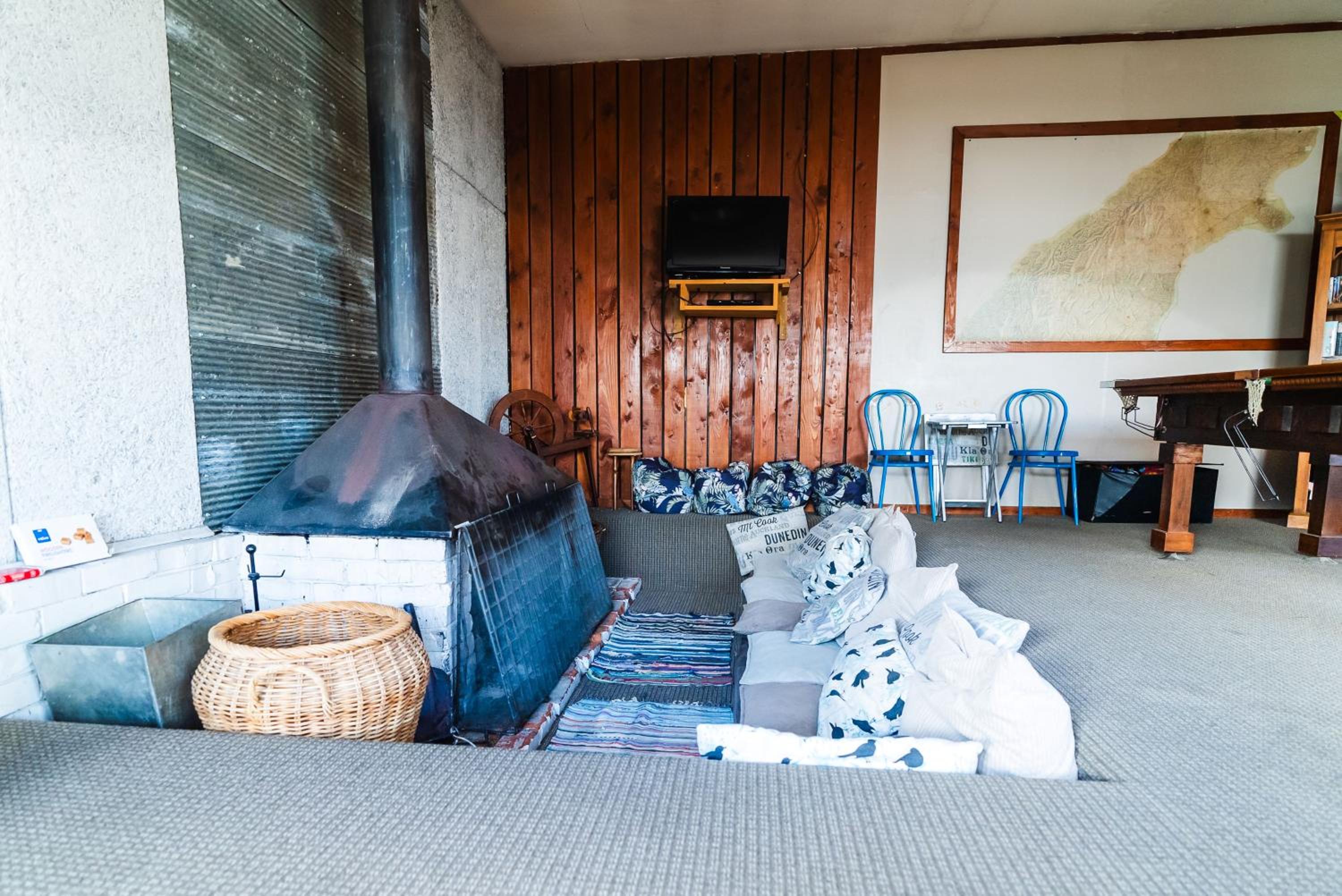 Pinedale Lodge & Apartment