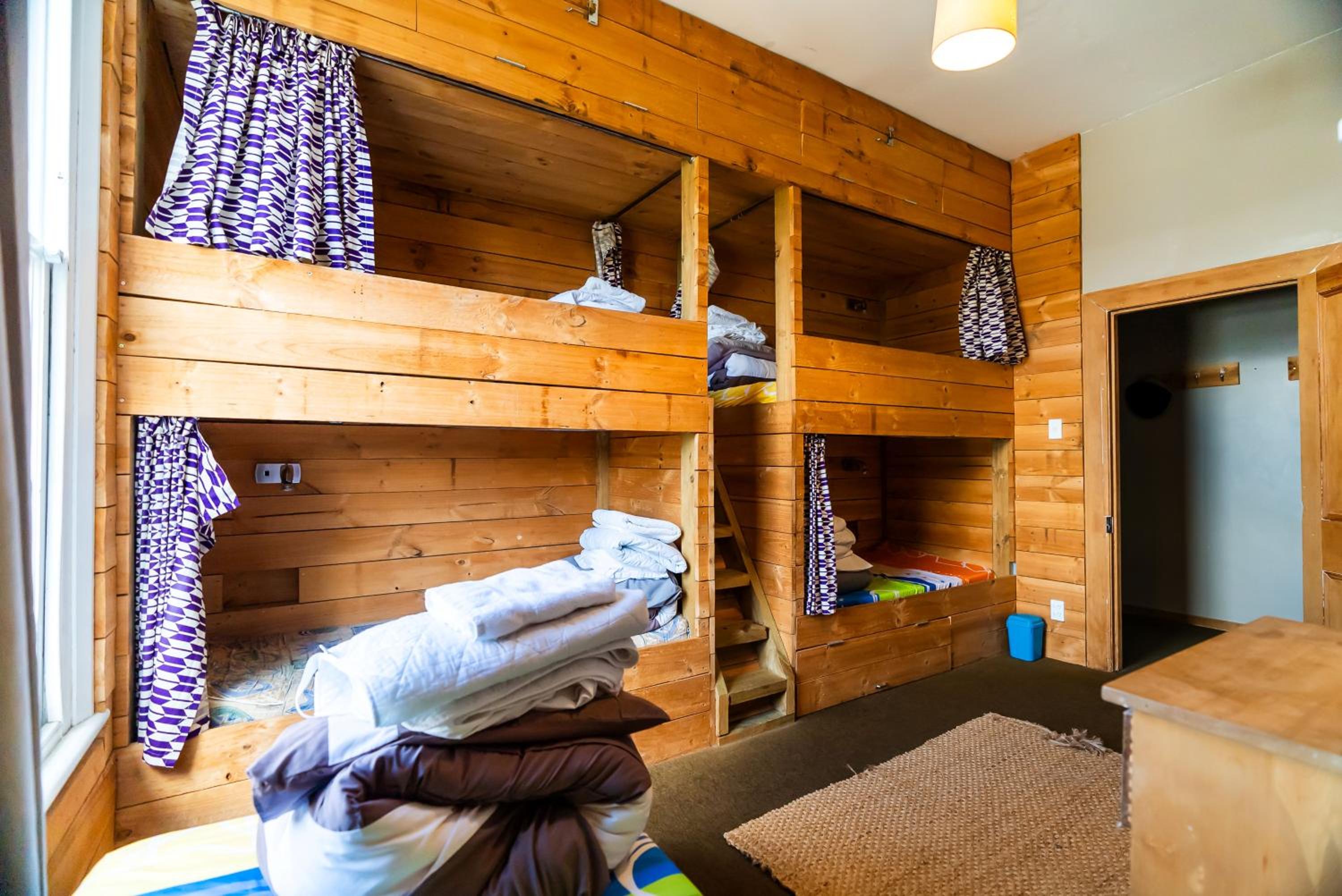 Pinedale Lodge & Apartment