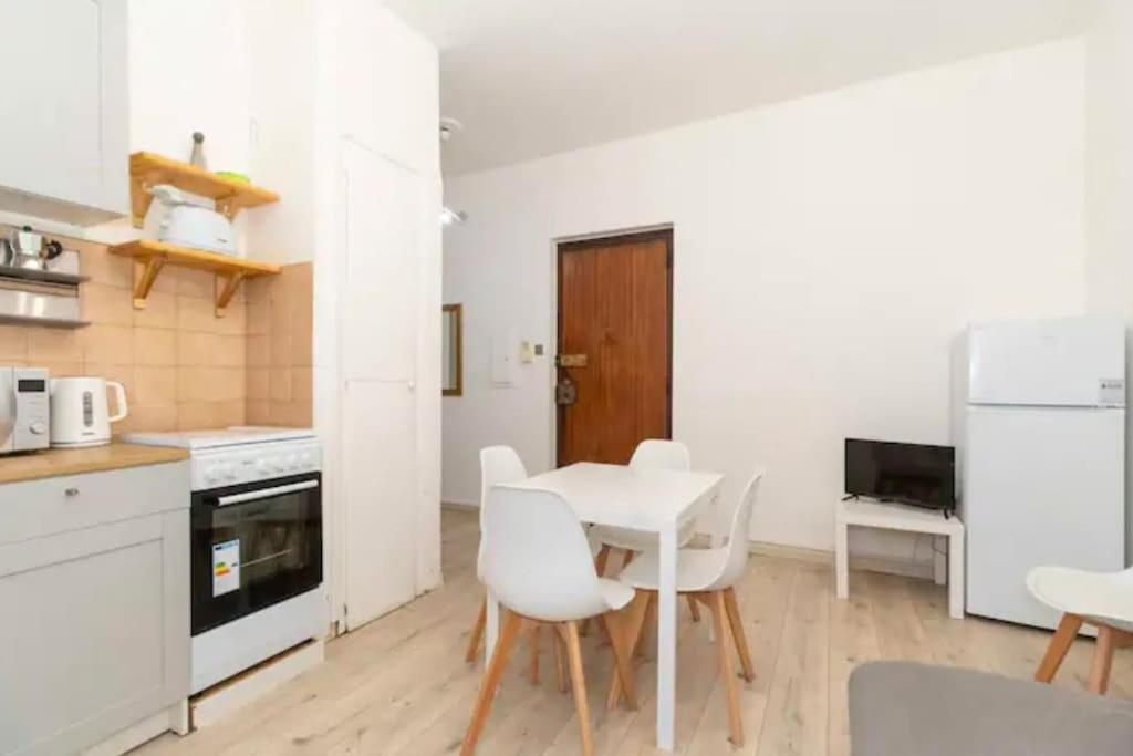 city flat [strategic position] view 5