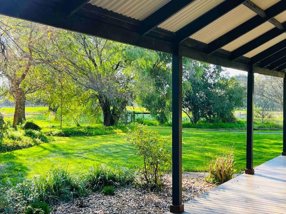 Glenisla Farm House near Benalla