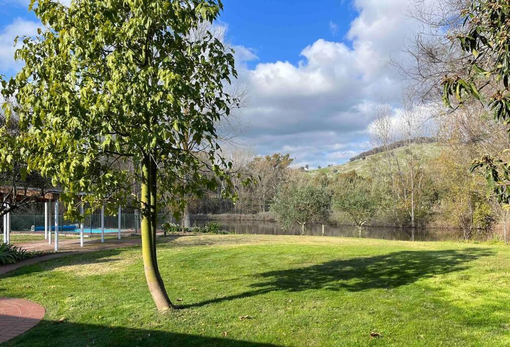 Glenisla Farm House near Benalla