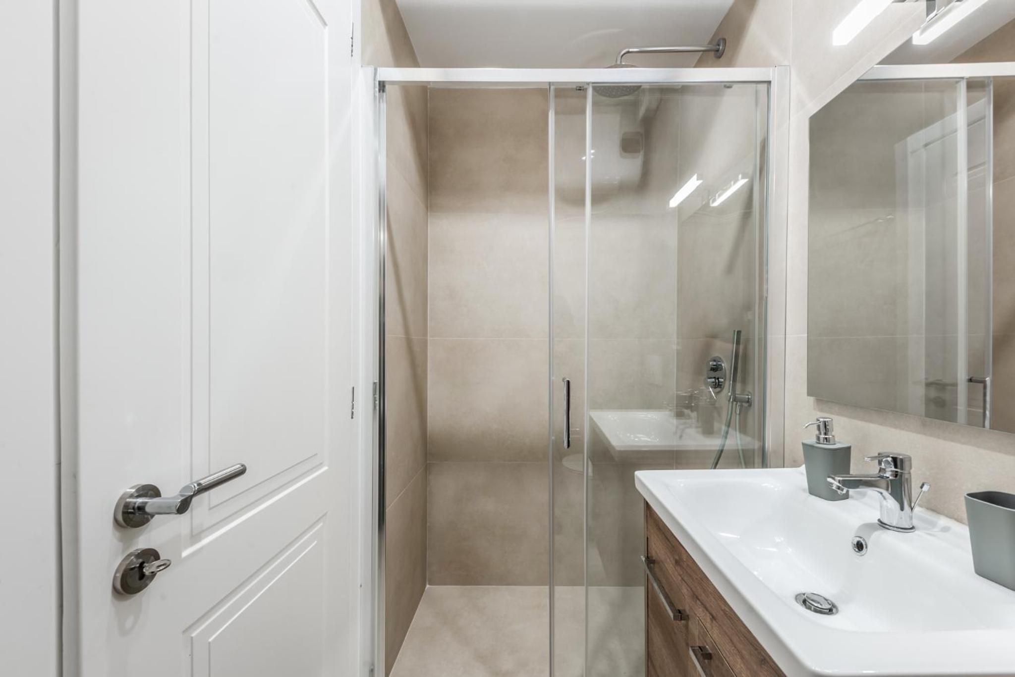 Luxury Block District Apartment