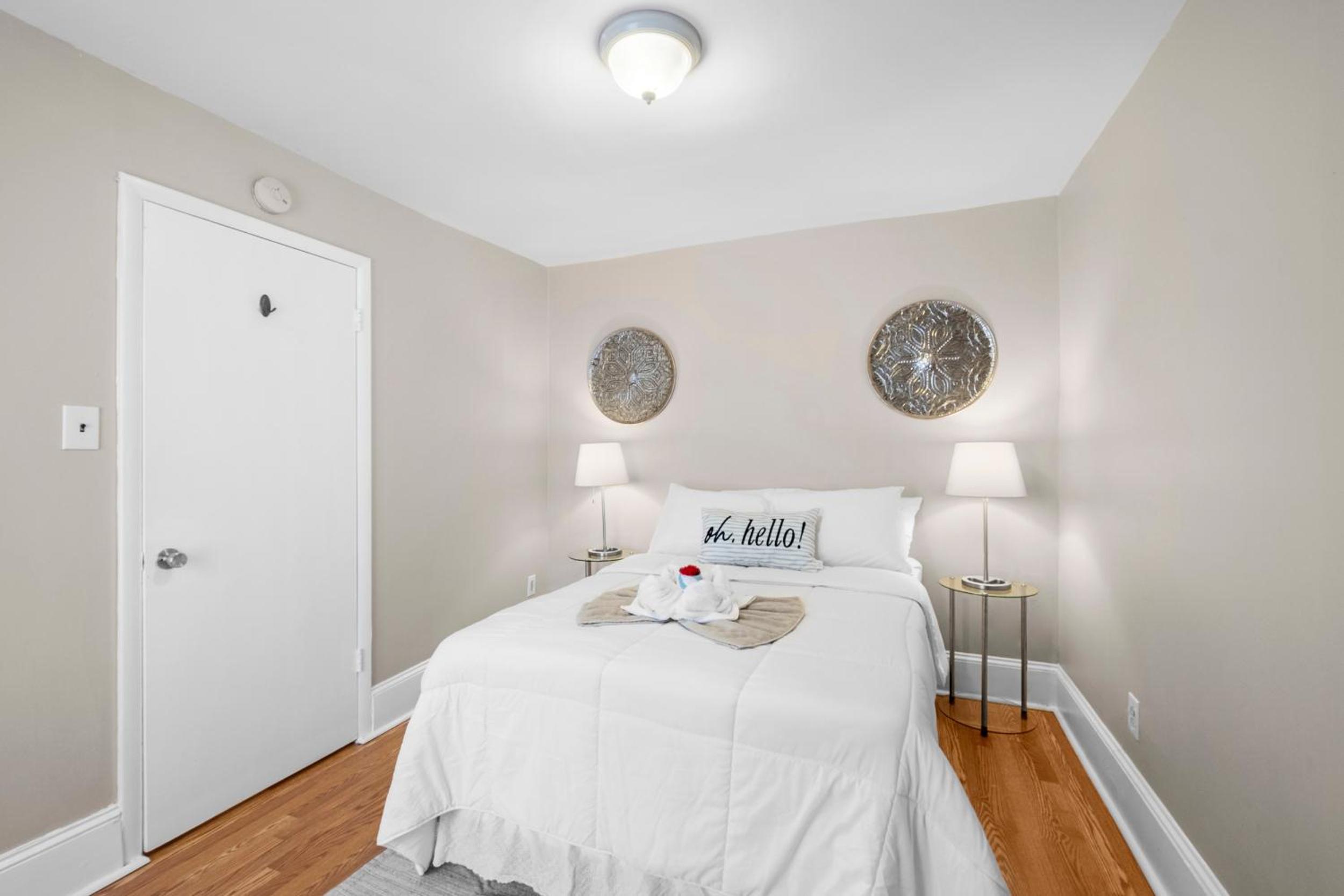 Modern 1BR by UpennDrexel view 4