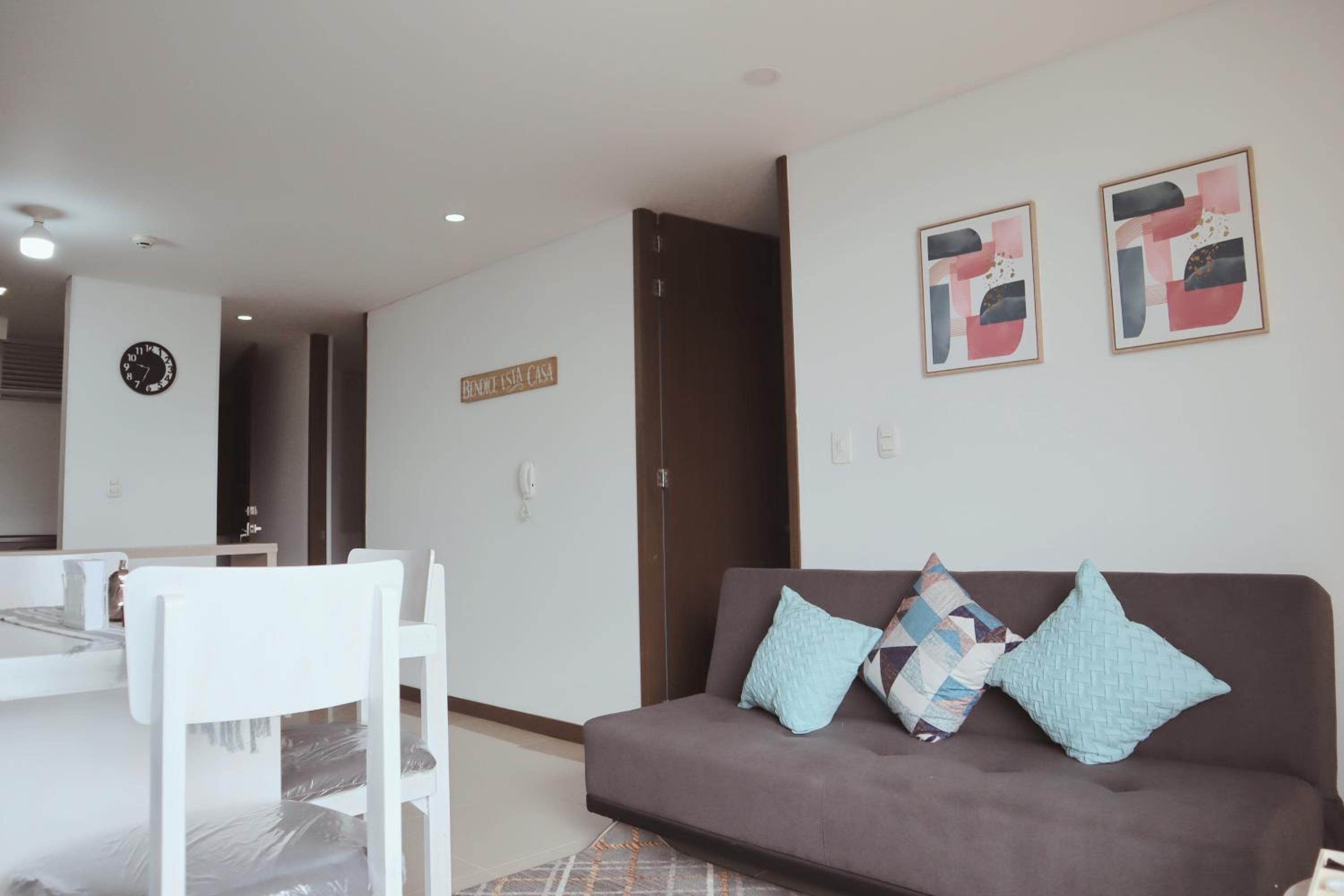 Espacioso apartamento en la mejor zona de Armenia - Edificio 1A Club House