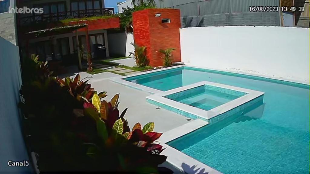 Casa beira lagoa barra de São Miguel