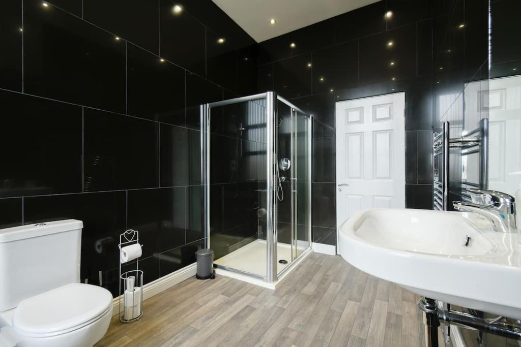 Suite in the heart of Great Harwood view 5