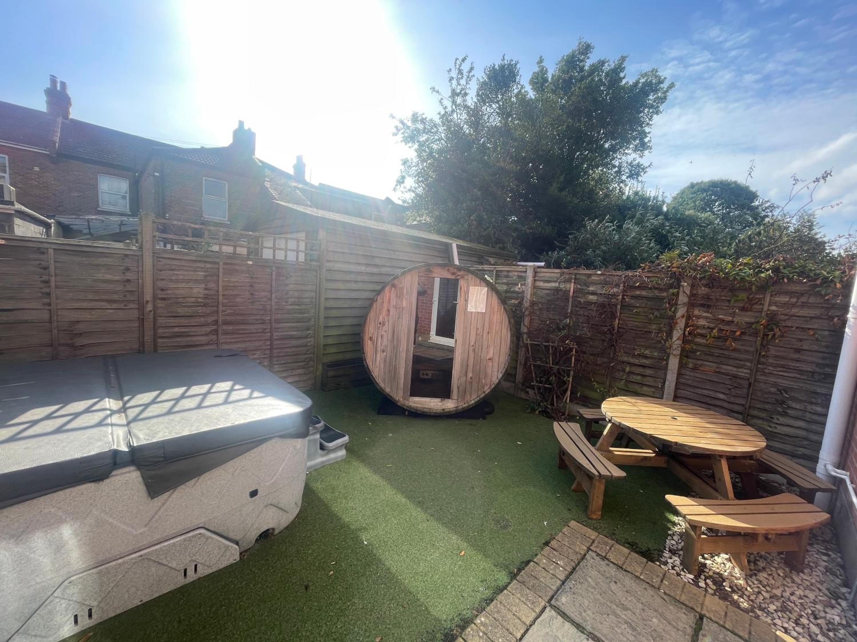 Holiday Home Hot Tub & Sauna, photo 40