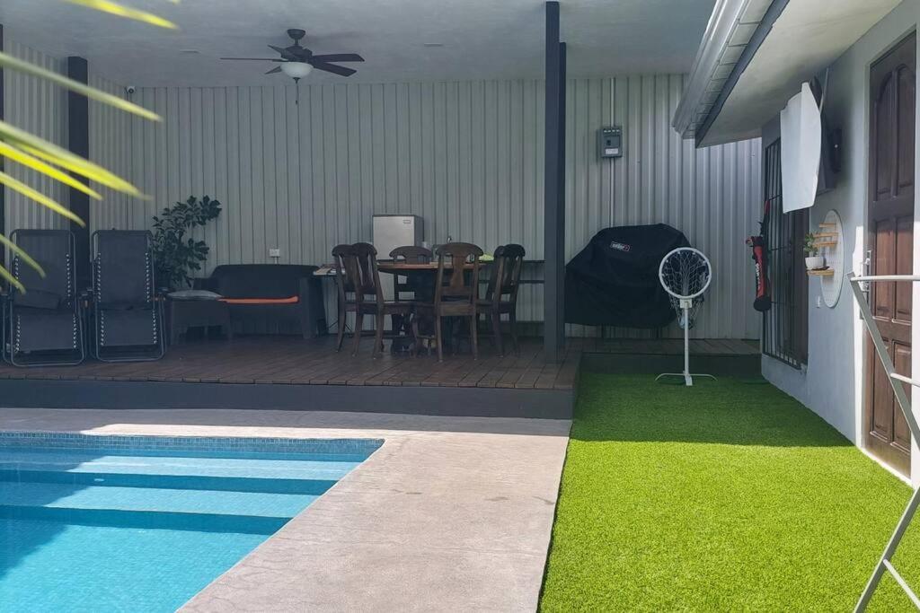su casa vacacional fortuna arenal con piscina