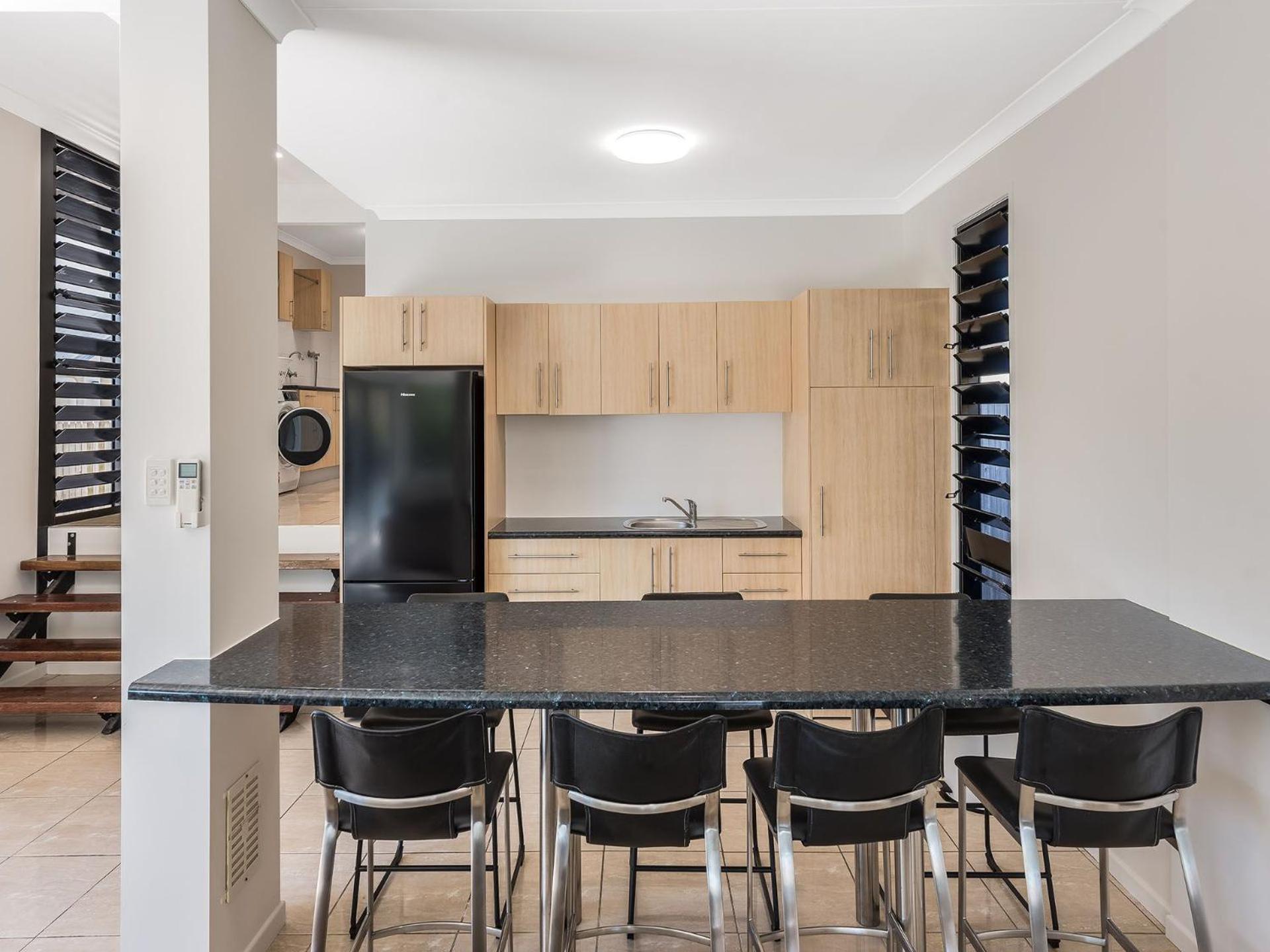 22 Seaview Terrace Moffat Beach