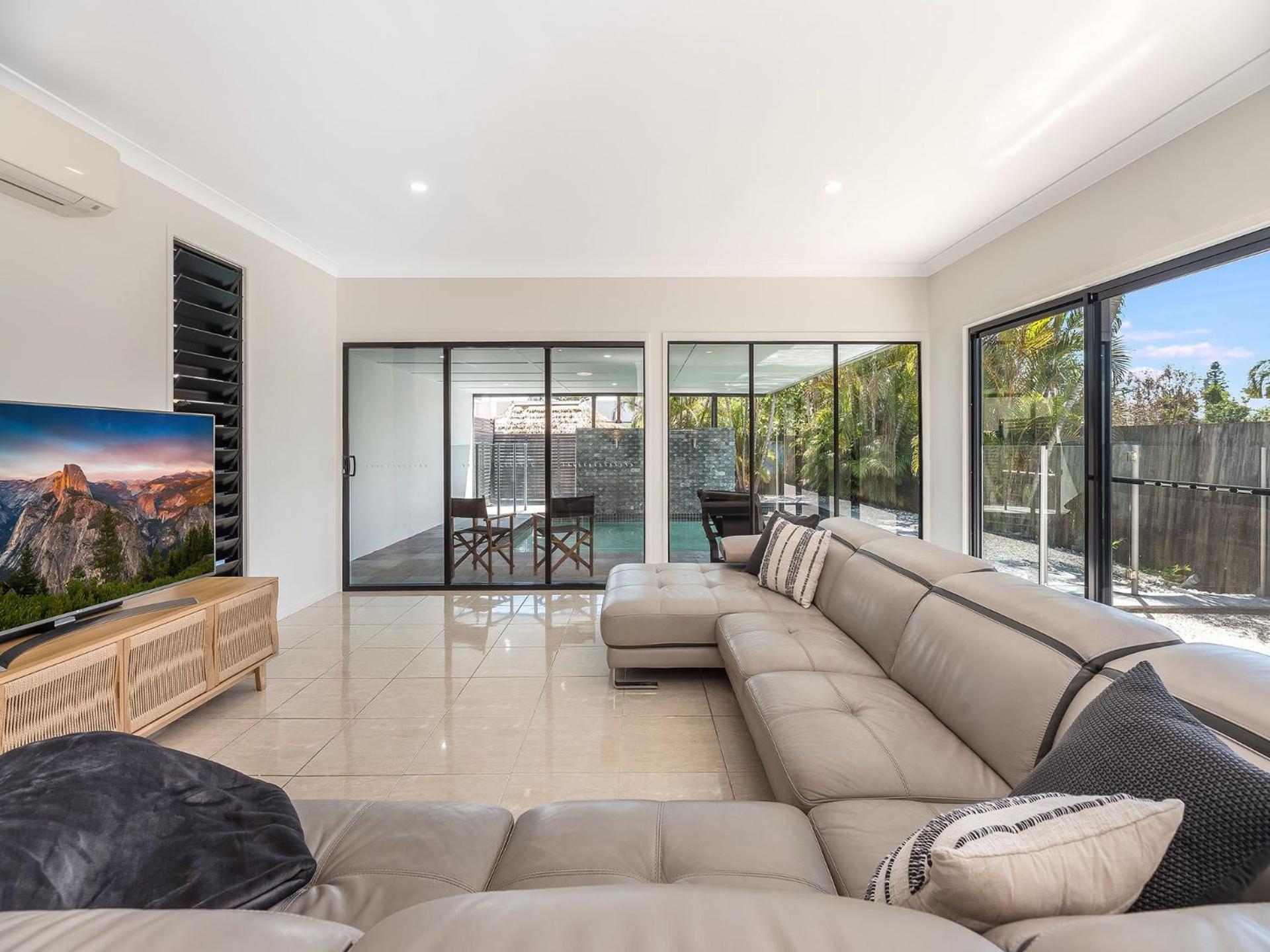 22 Seaview Terrace Moffat Beach