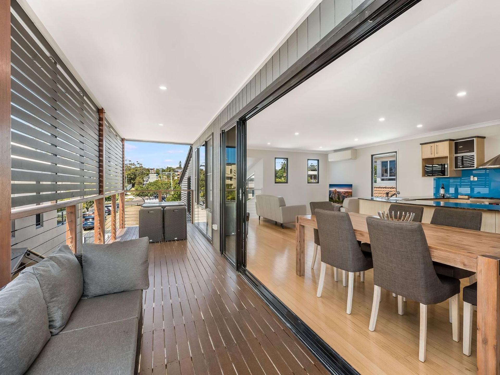 22 Seaview Terrace Moffat Beach