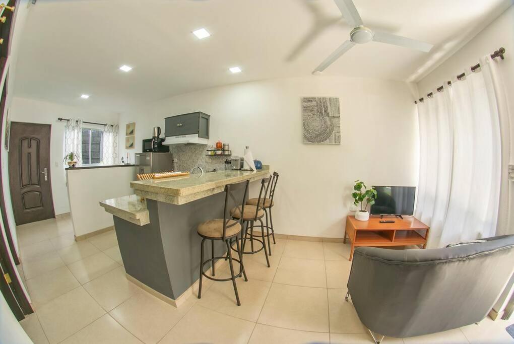 cr.arenalapartments#1..hermoso,cómodo con parqueo