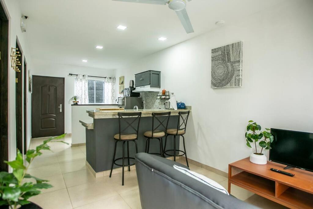 cr.arenalapartments#1..hermoso,cómodo con parqueo