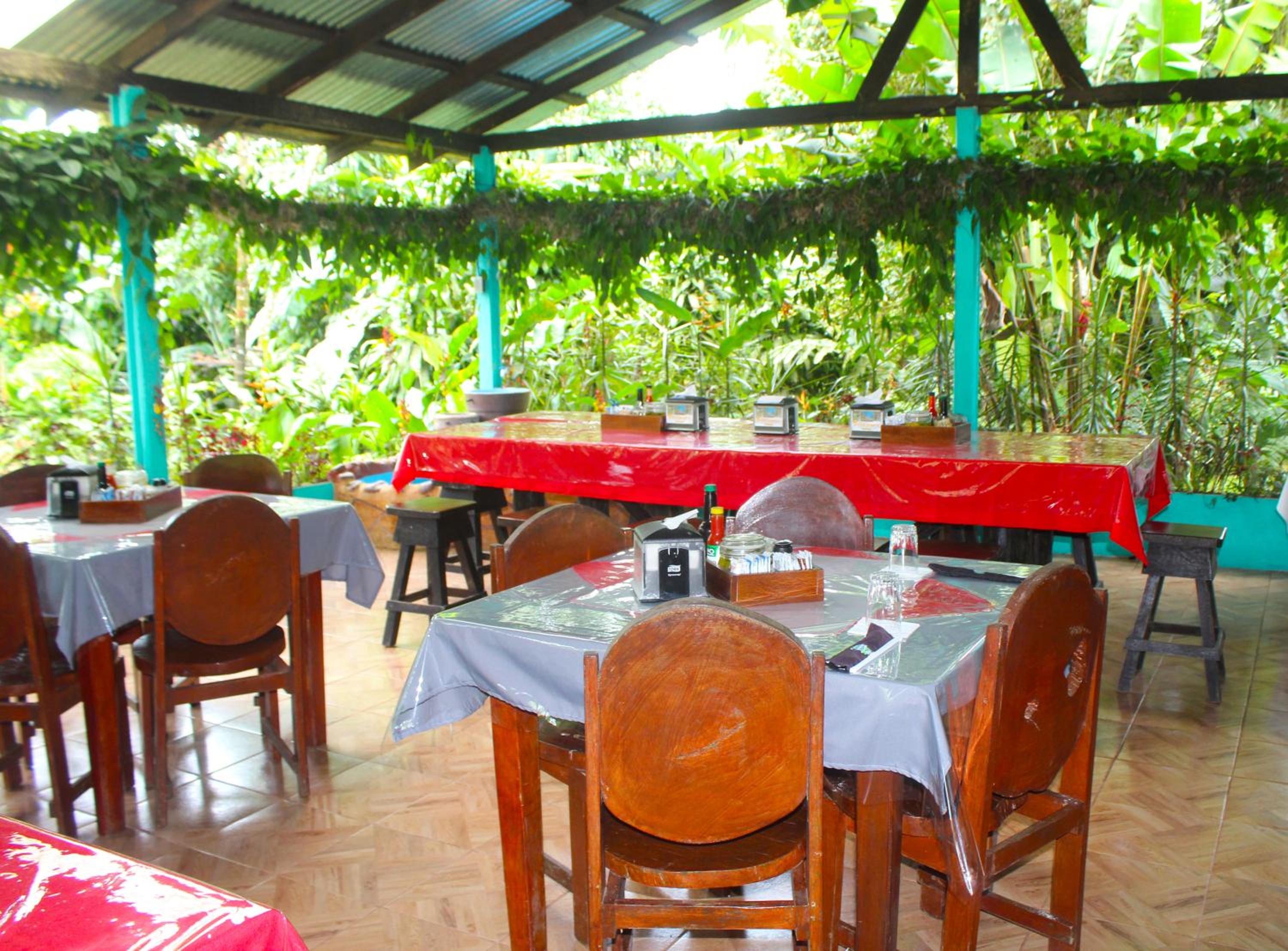 Posada Río Celeste La Amistad