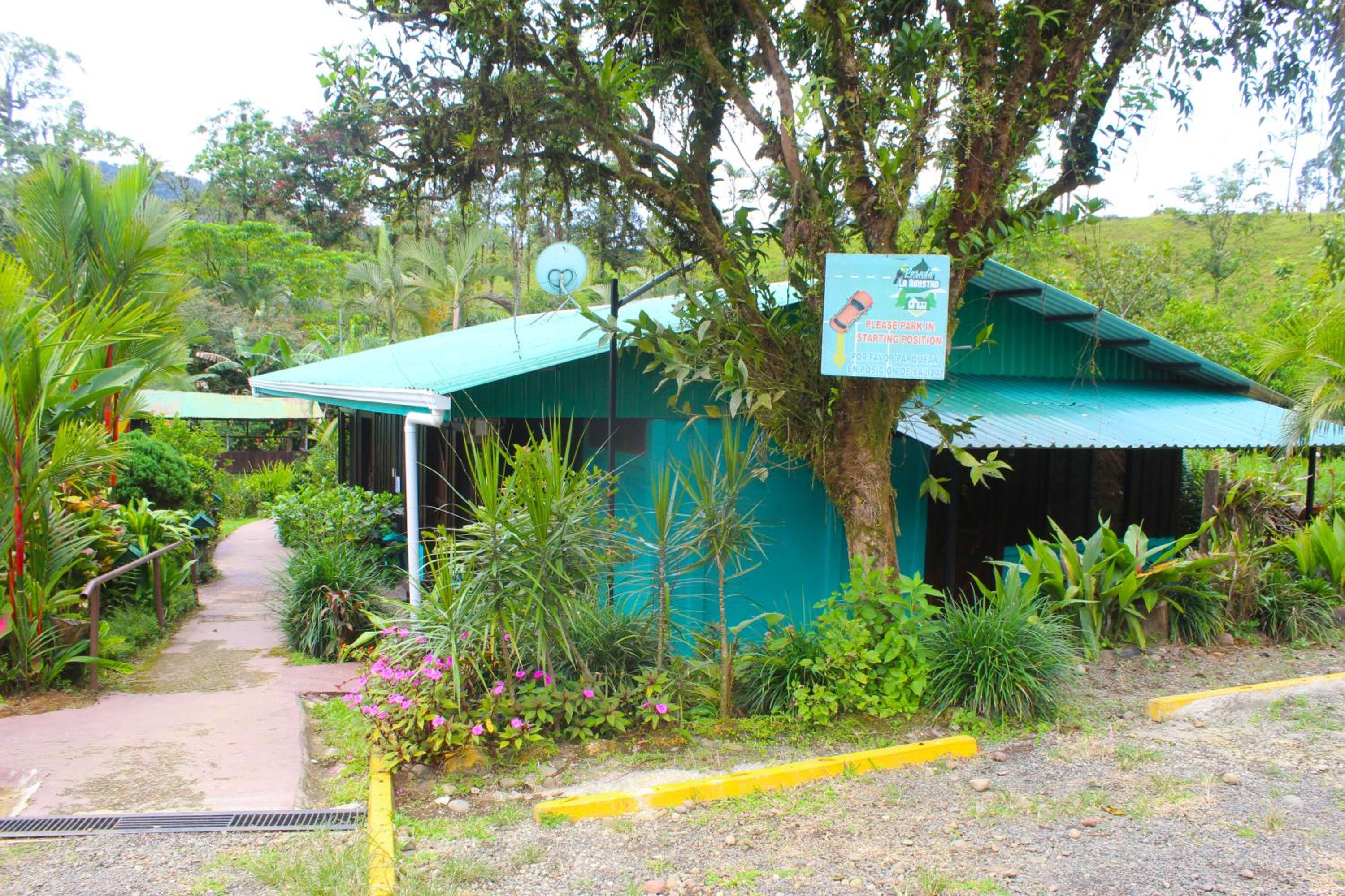 Posada Río Celeste La Amistad