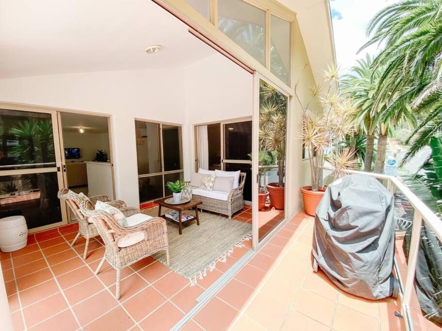 Exhale Terrigal, Stylish & Spacious, 150M to beach