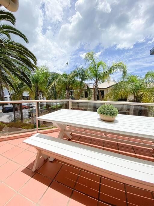 Exhale Terrigal, Stylish & Spacious, 150M to beach