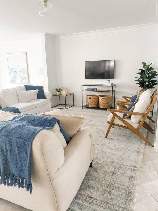 Exhale Terrigal, Stylish & Spacious, 150M to beach