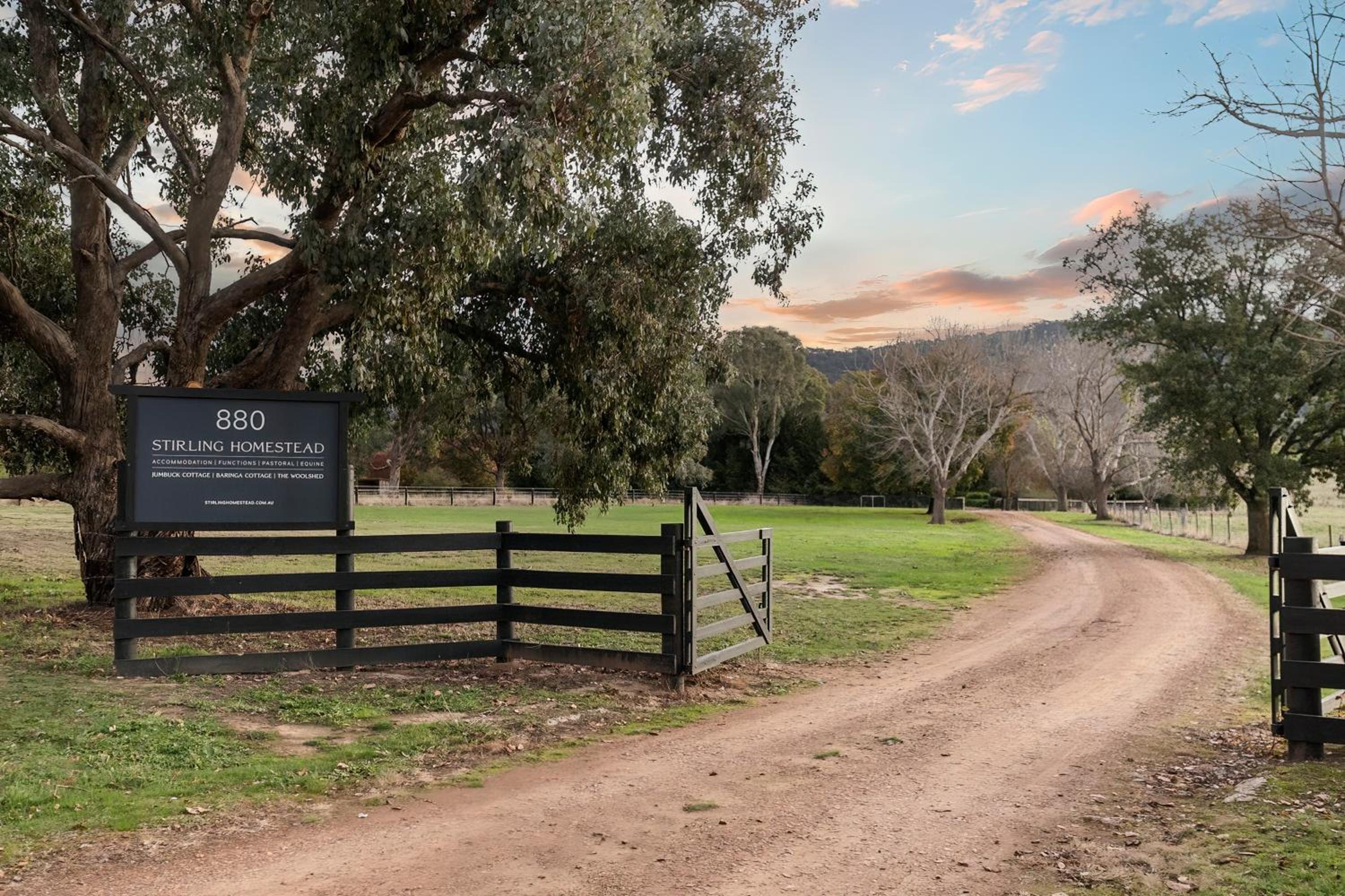 Stirling Homestead Farmstay Cottages Mansfield