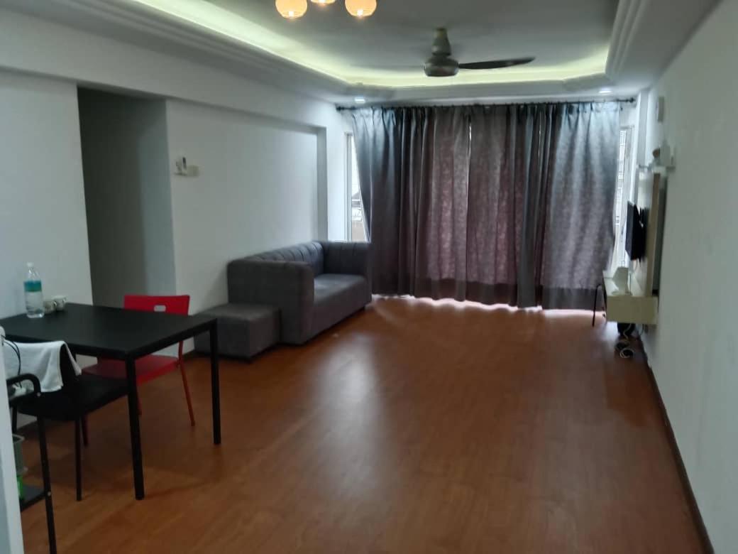 Joe 5 Homestay by KNA