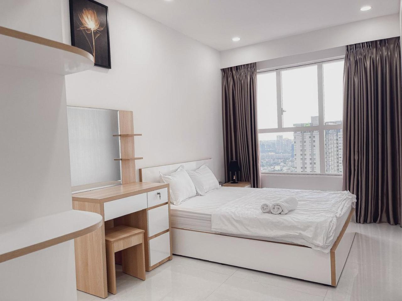 SUNRISE CITY Apartment 3 Bedrooms 2 Wc- Dau Dau HOMES — photo 3