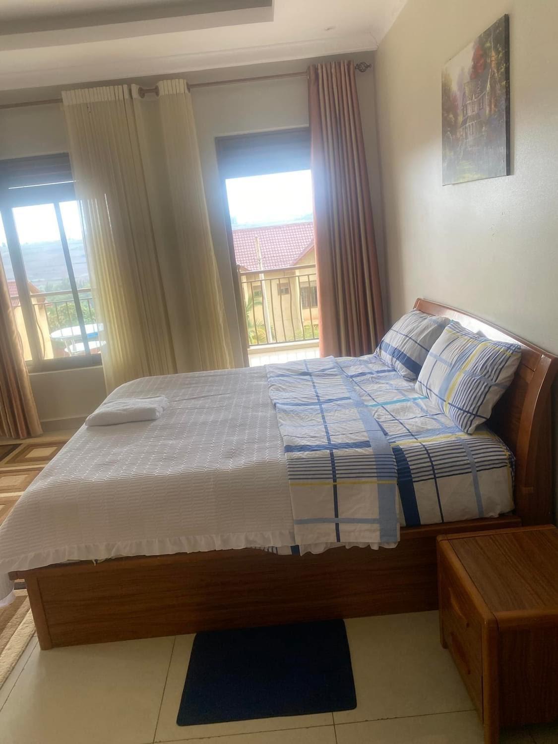 GACURIRO HOMEs
