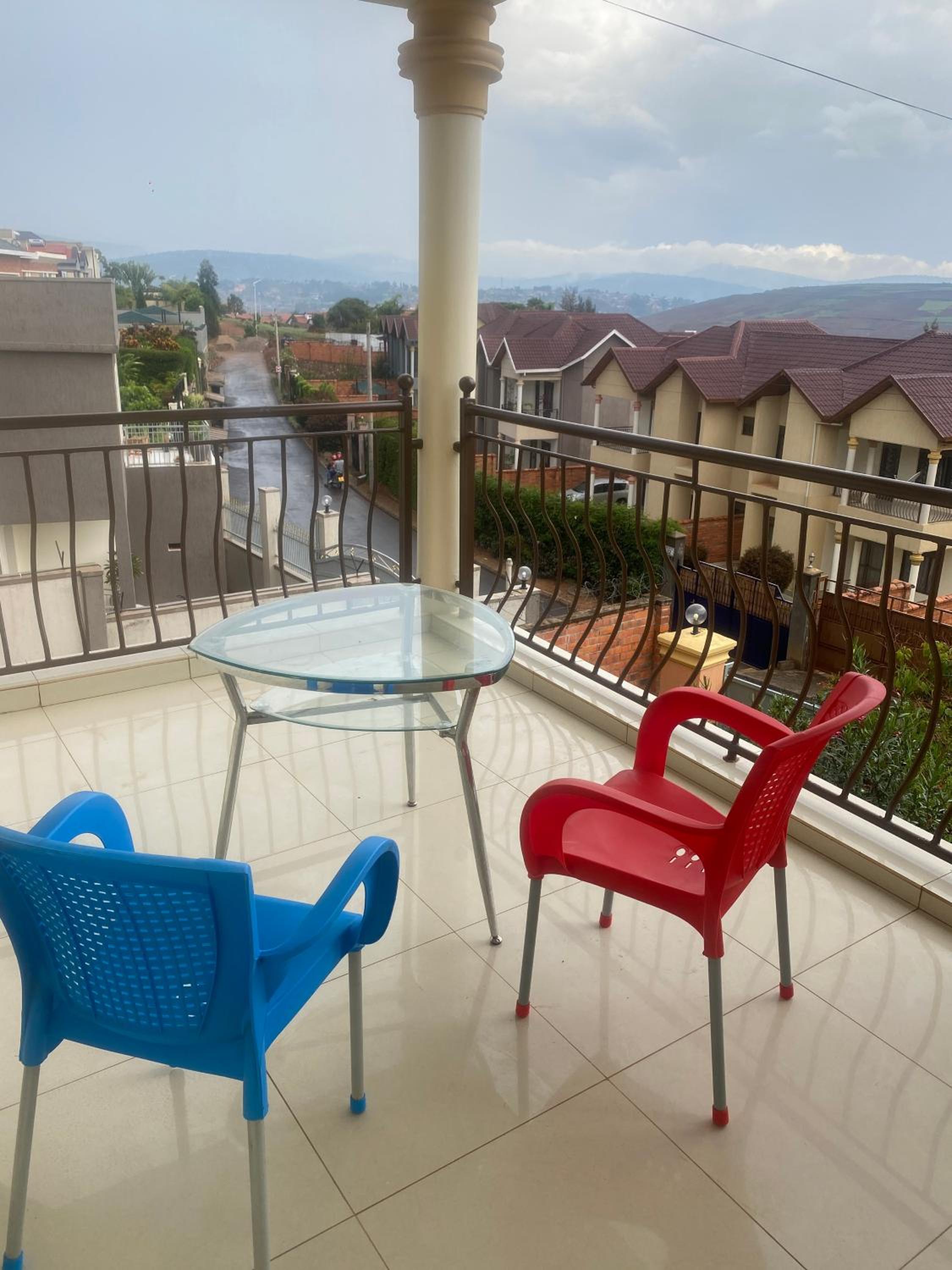 GACURIRO HOMEs
