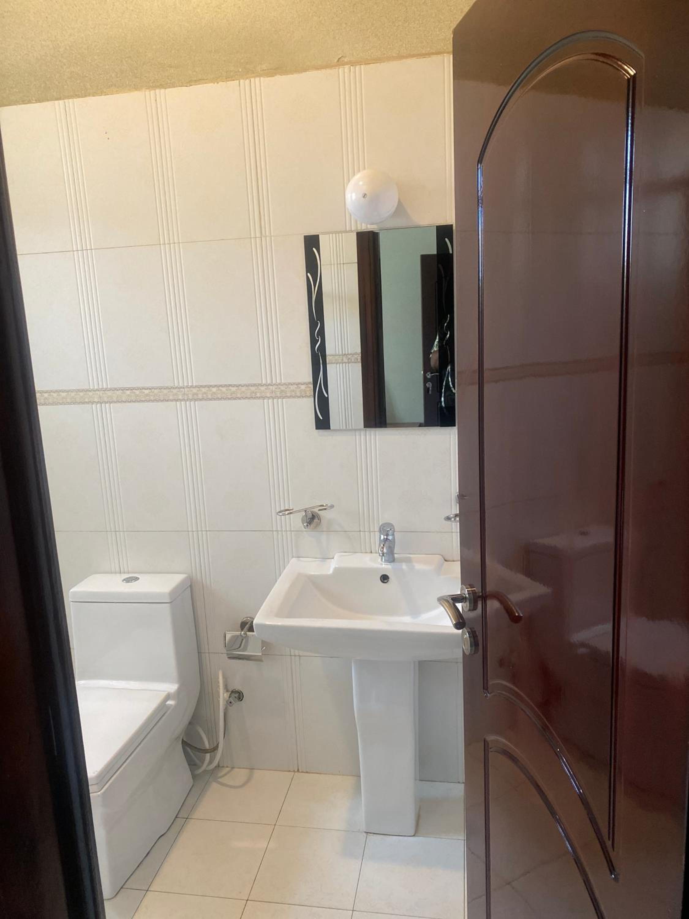 GACURIRO HOMEs