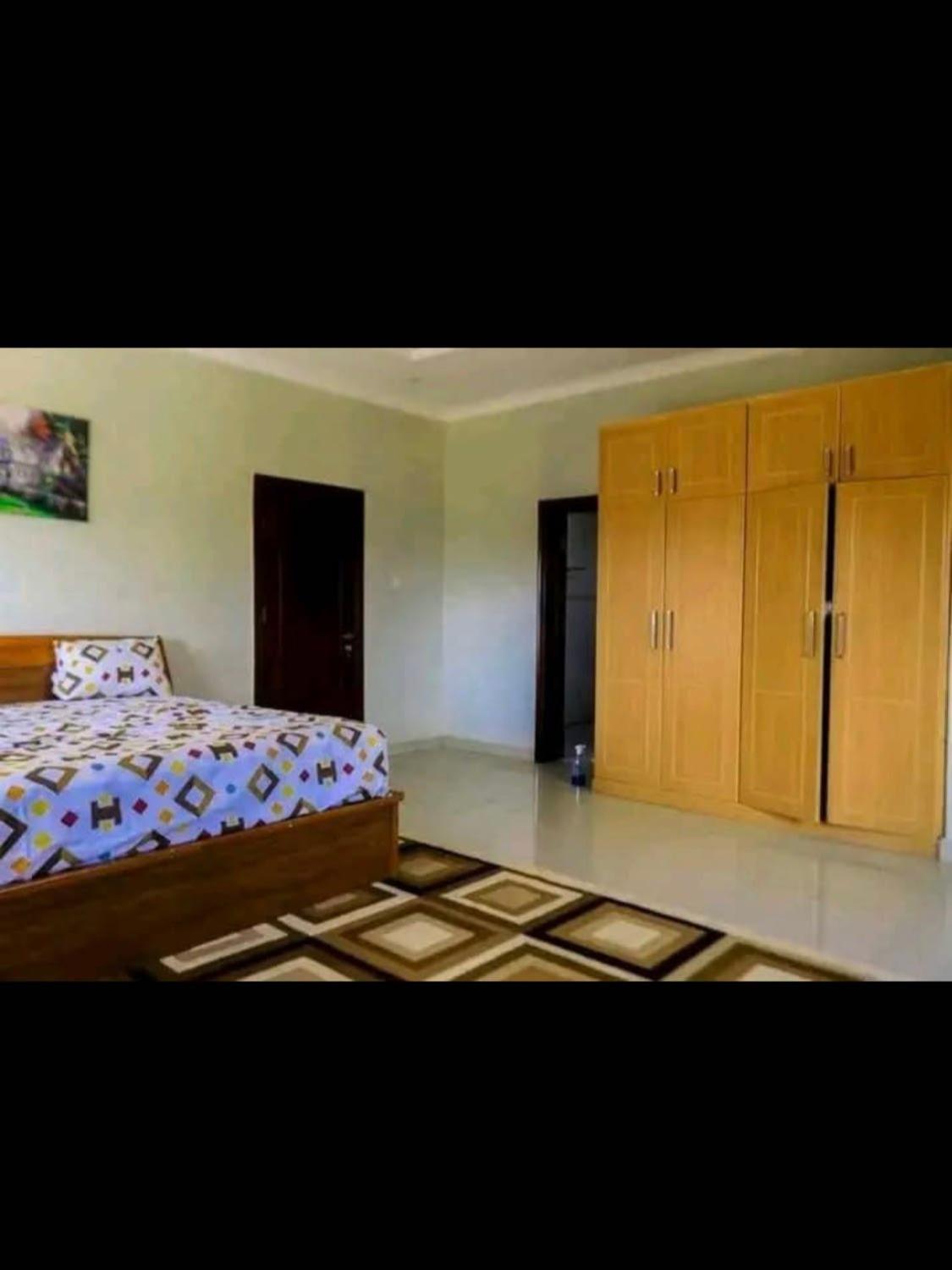 GACURIRO HOMEs