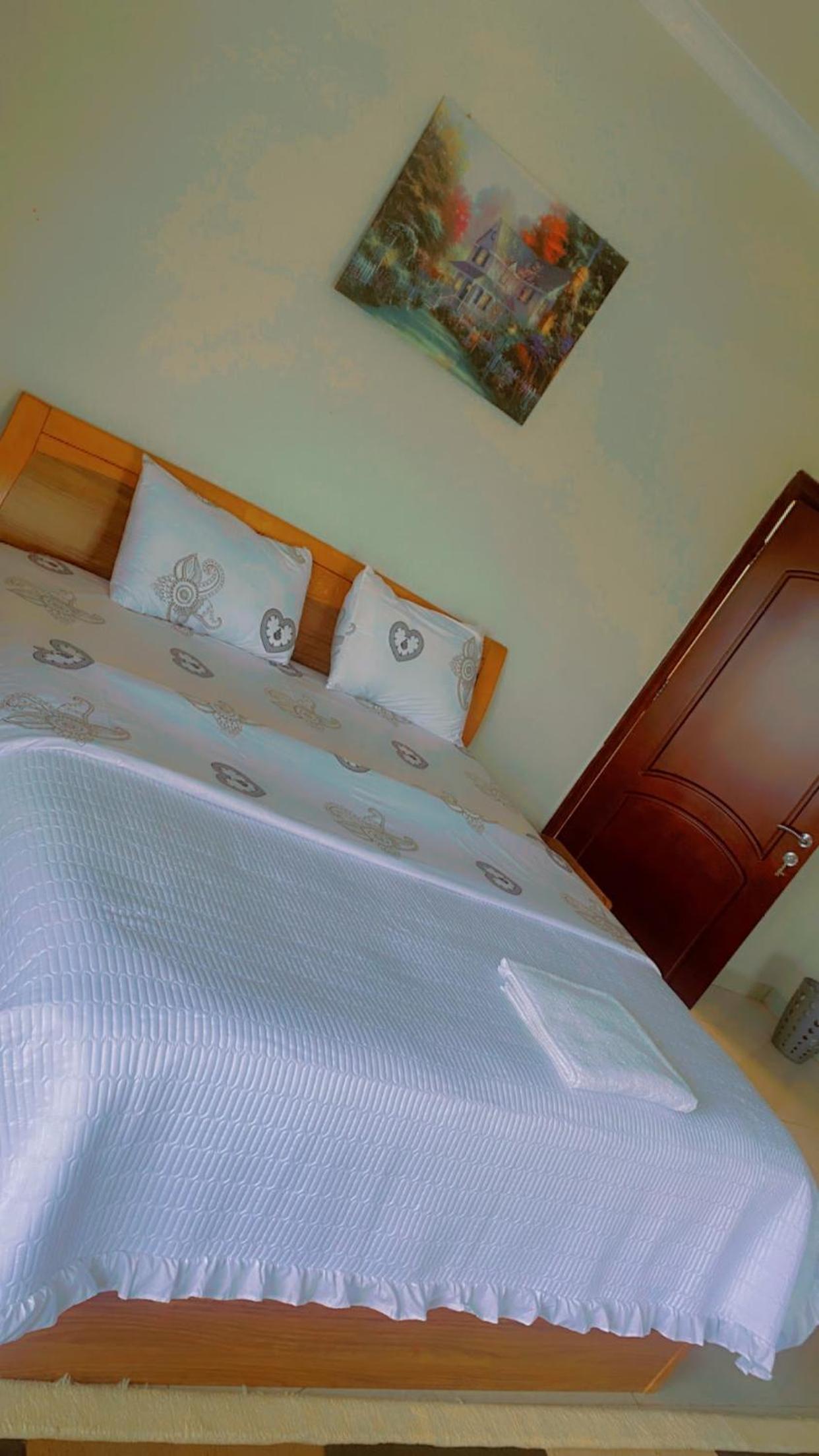 GACURIRO HOMEs