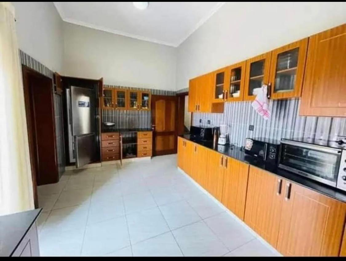 GACURIRO HOMEs