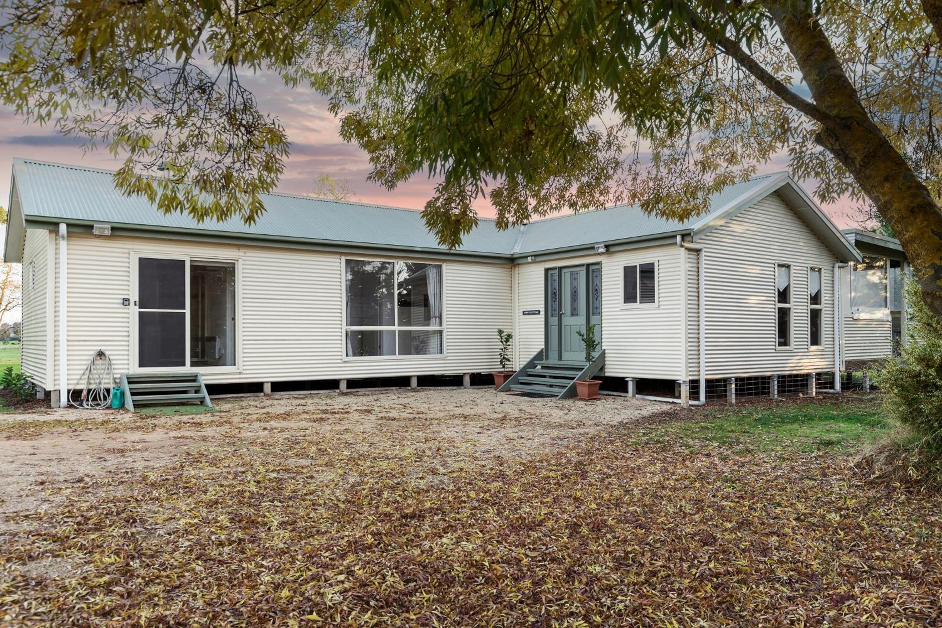 Stirling Homestead Farmstay Cottages Mansfield