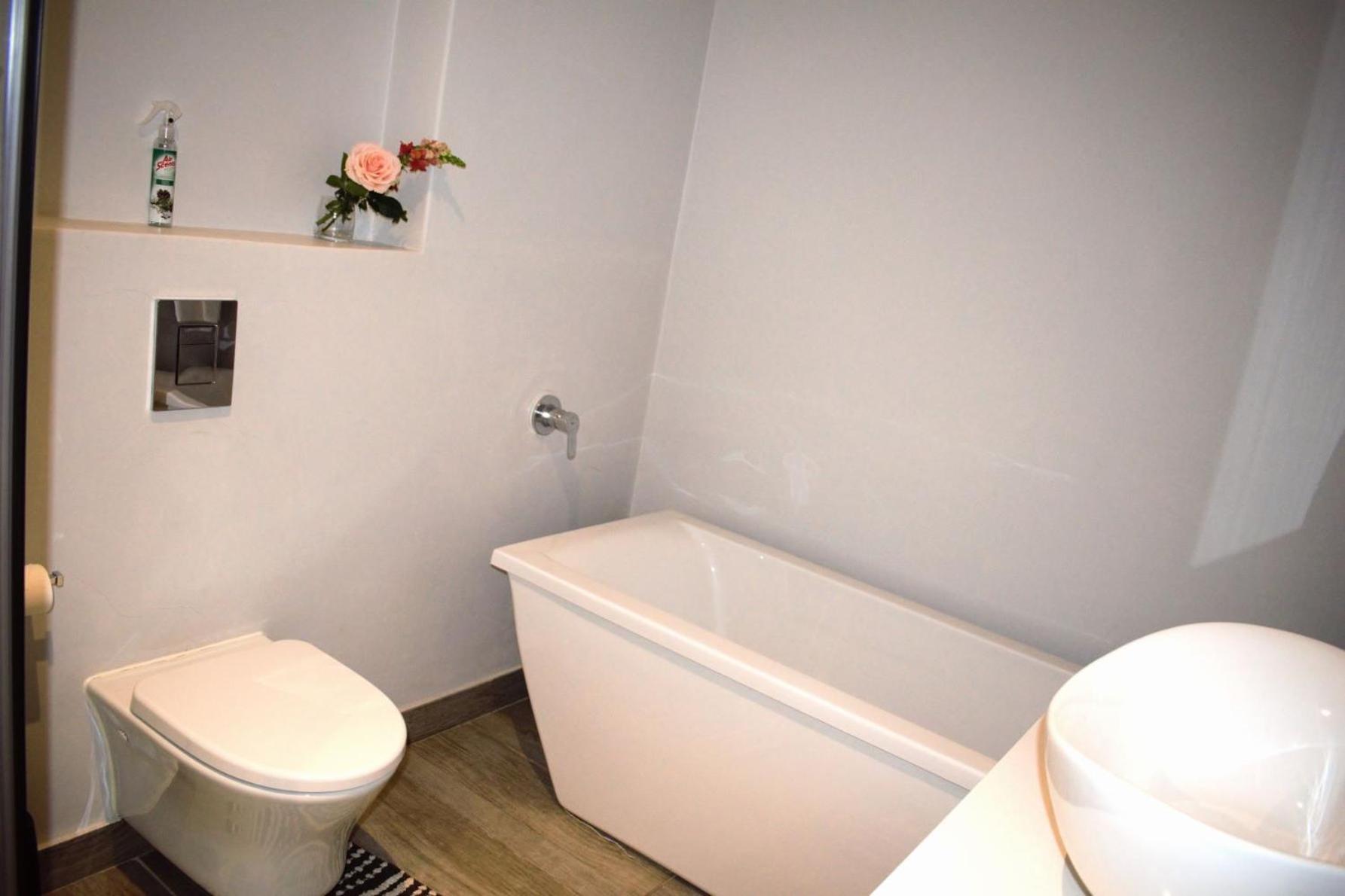 Spacious, Modern & Convenient