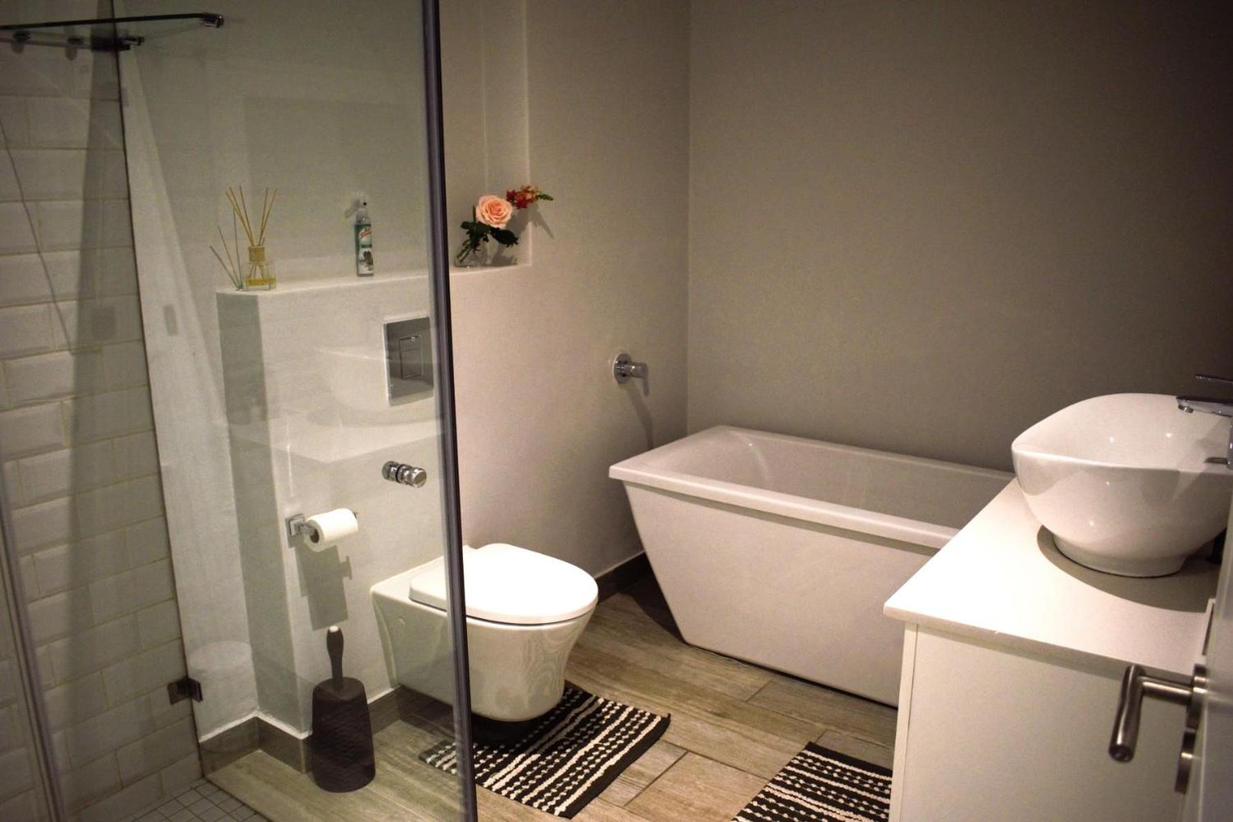 Spacious, Modern & Convenient
