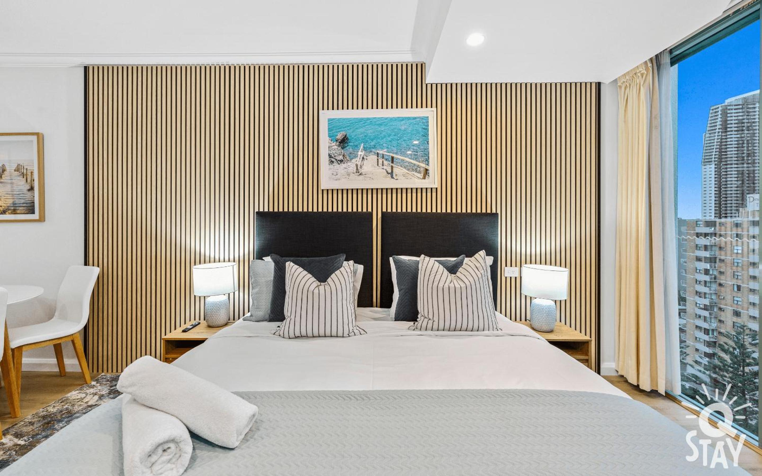 Legends Hotel - Heart of Surfers Paradise - Q STAY