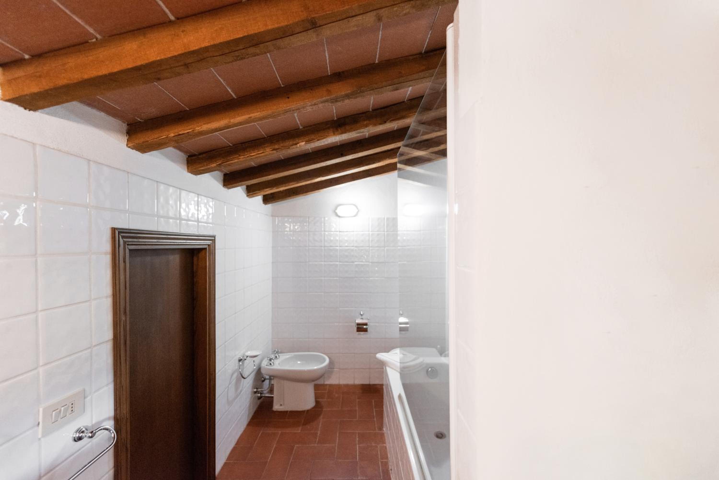 Capanna en Siena — bathroom