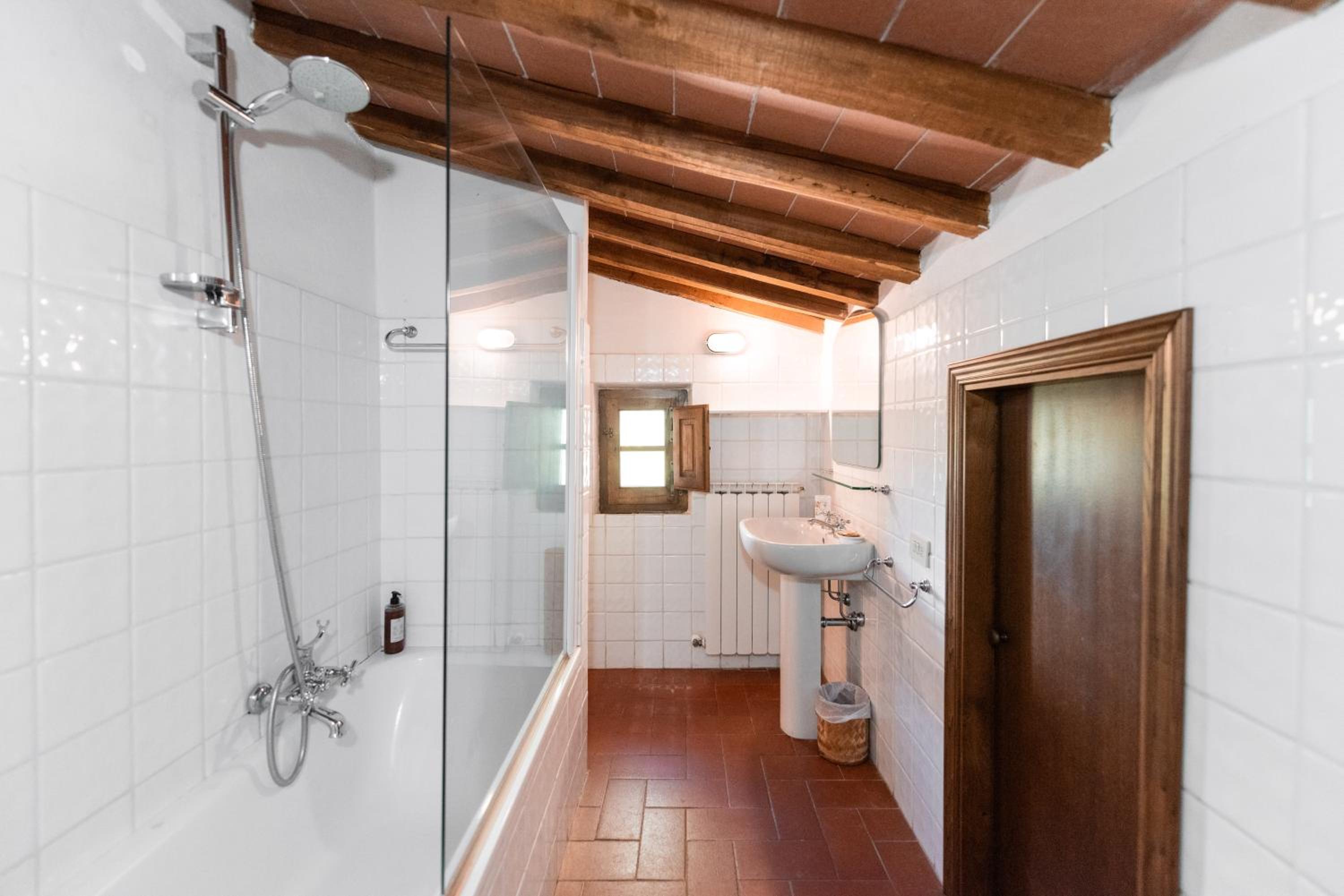 Capanna en Siena — bathroom