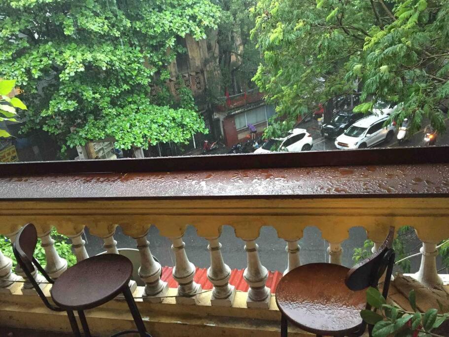 PrivateHouse'sArtistBRKitchenBalconyOldQuarter