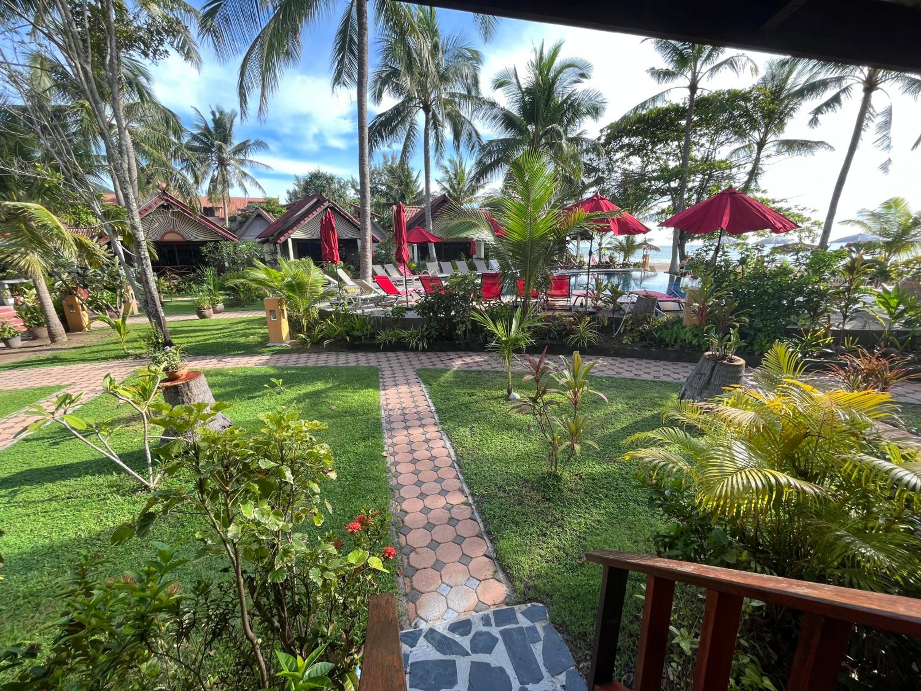 Noble House Beach Resort
