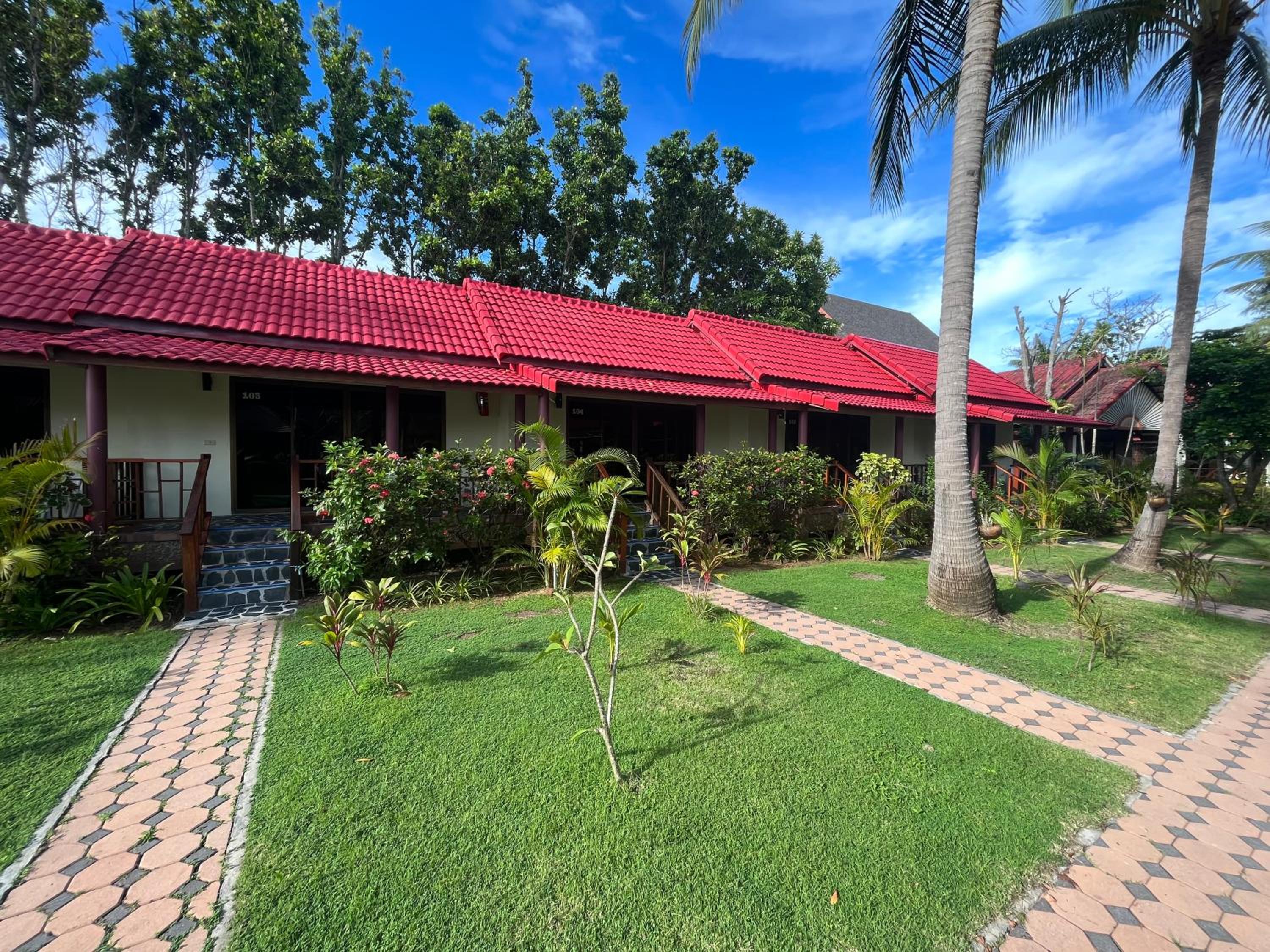 Noble House Beach Resort