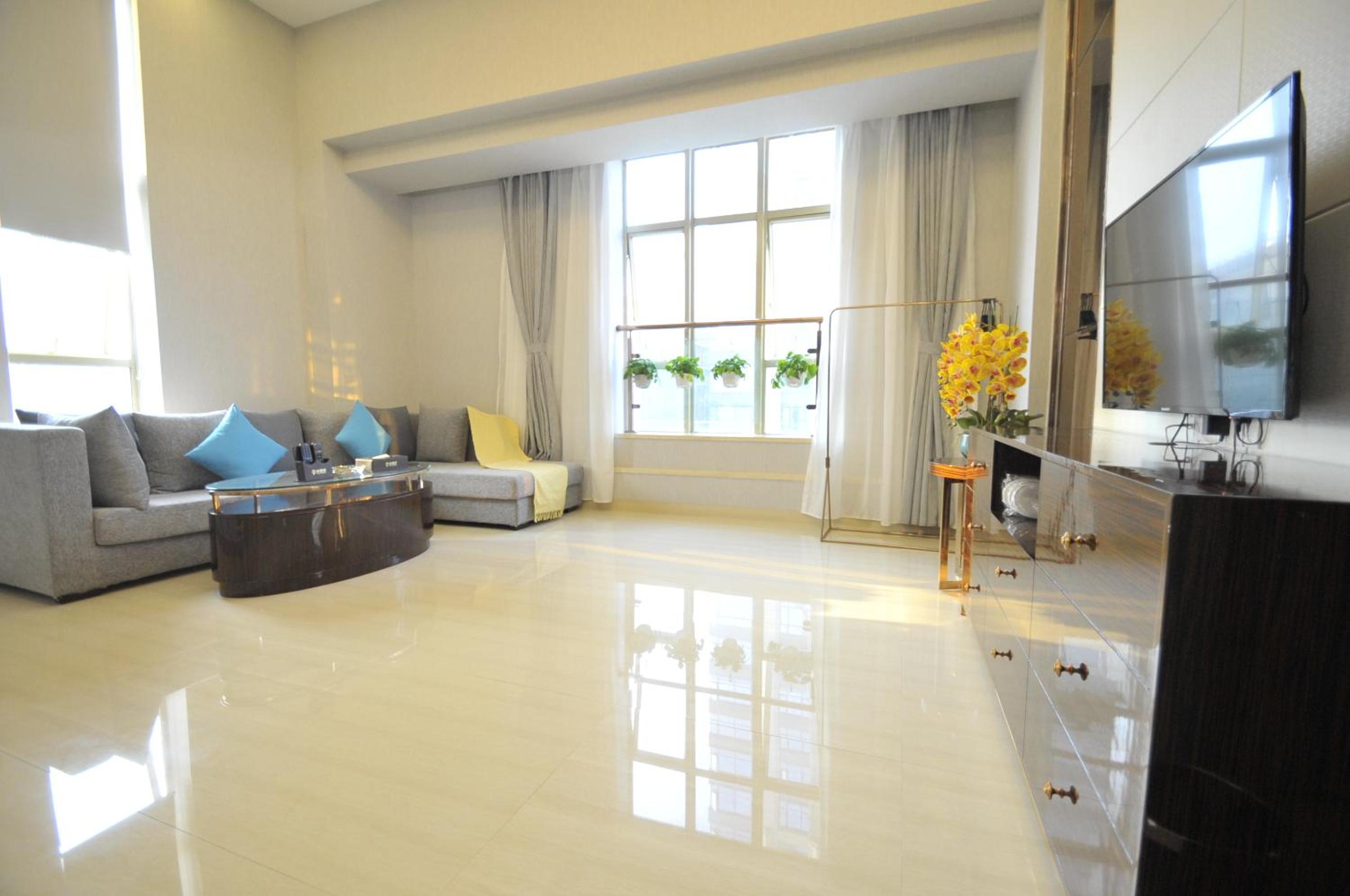 Waifiden Duplex Apartment Zhongyong Jinyu Building-Free Shuttle Bus to Canton Fair