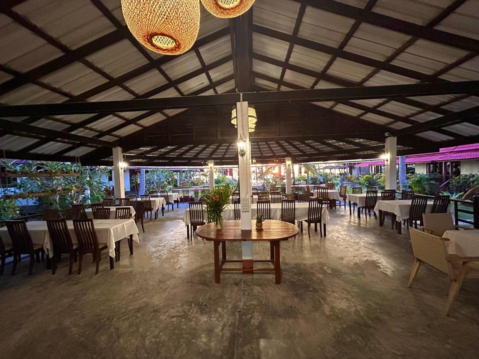 Noble House Beach Resort