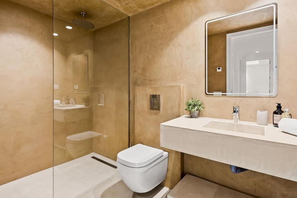 Exclusive 3-bedroom apartment in Puente Romano