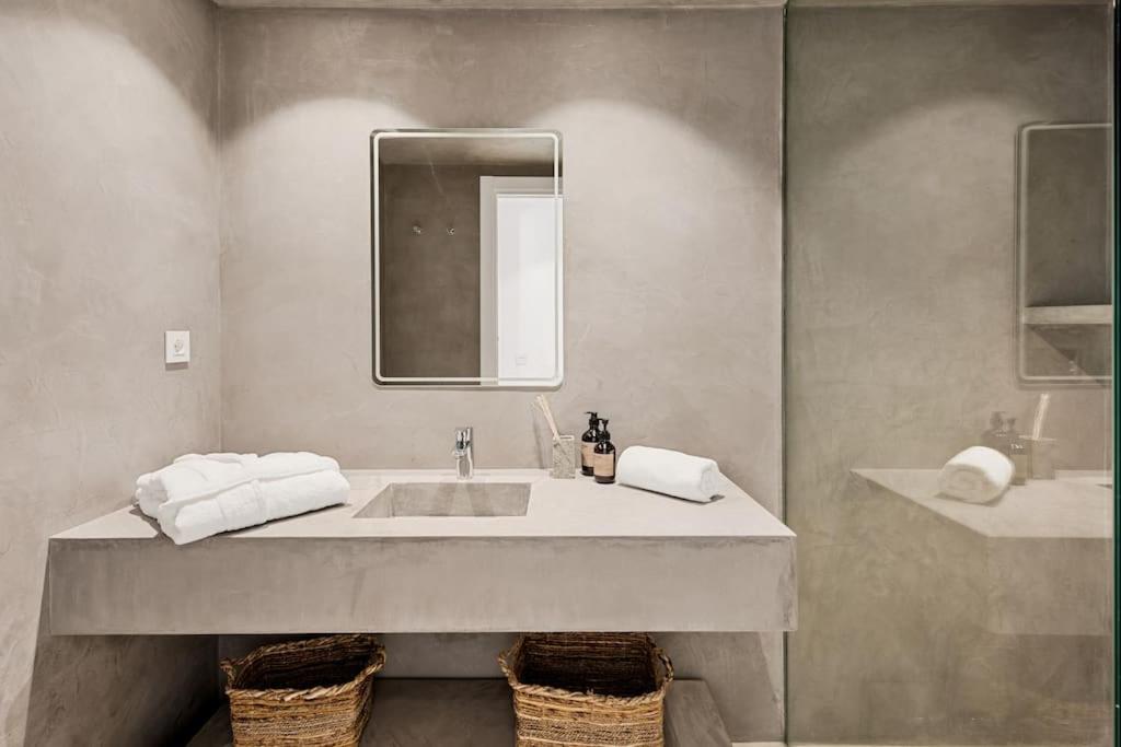 Exclusive 3-bedroom apartment in Puente Romano
