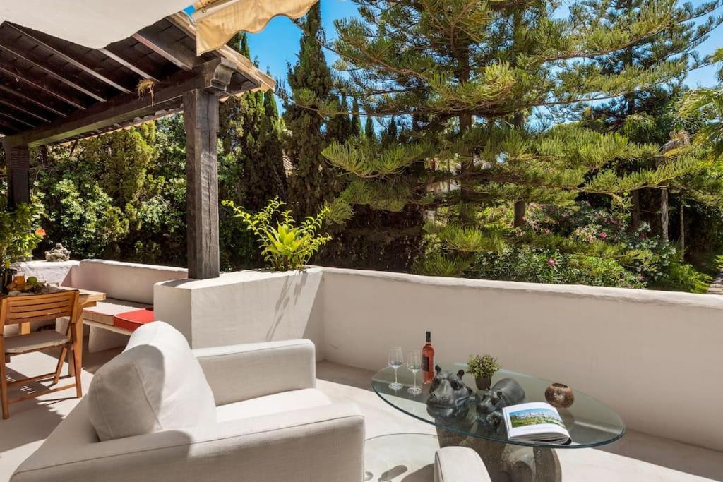 Exclusive 3-bedroom apartment in Puente Romano